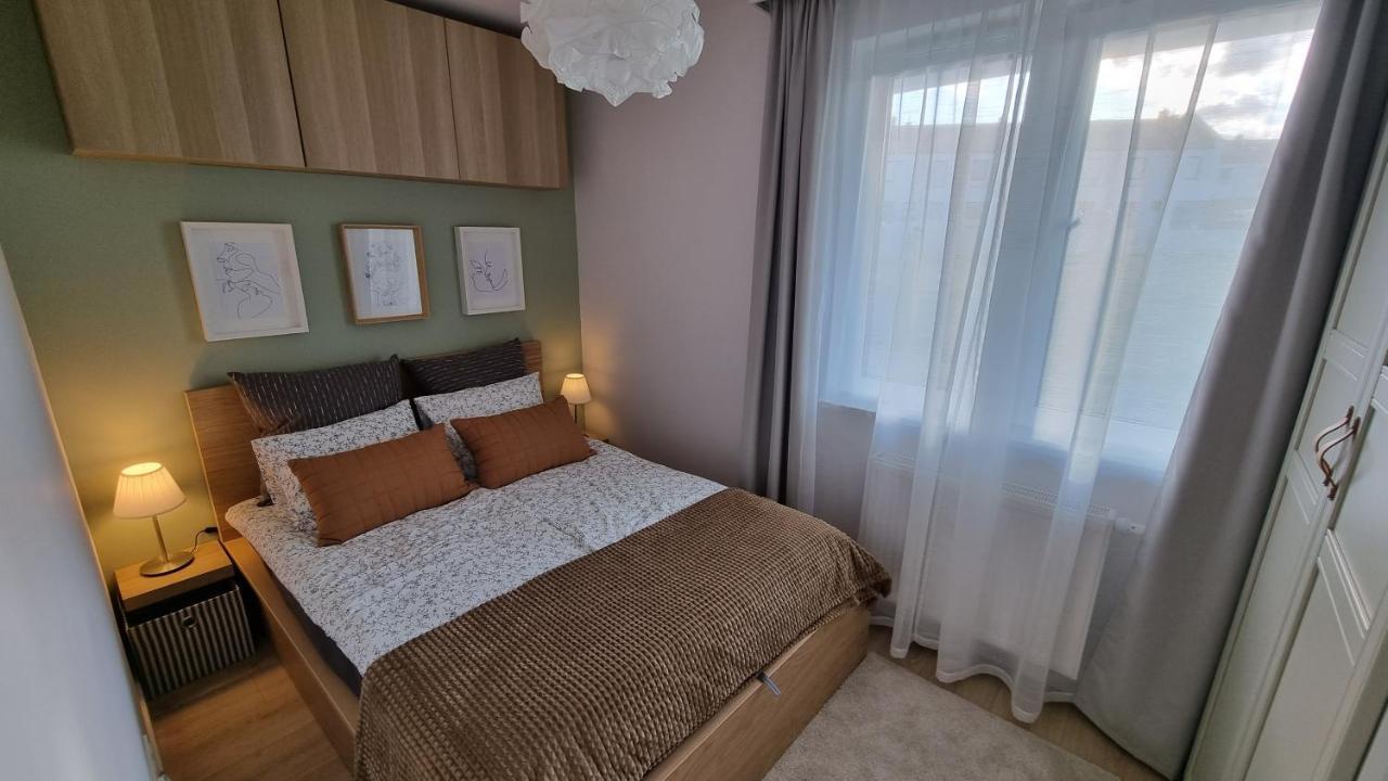 Apartament Mlody Gdansk - Bezplatny Parking, Mocne Wifi, Dobre Polaczenie Z Lotniskiem المظهر الخارجي الصورة